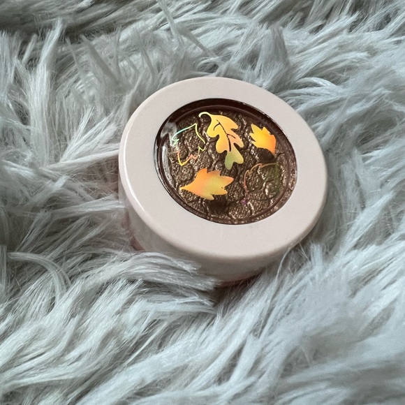 🆕 Colourpop 𝐏𝐨𝐜𝐚𝐡𝐨𝐧𝐭𝐚𝐬 Colors of the Wind Single Eyeshadow - Picture 4 of 7